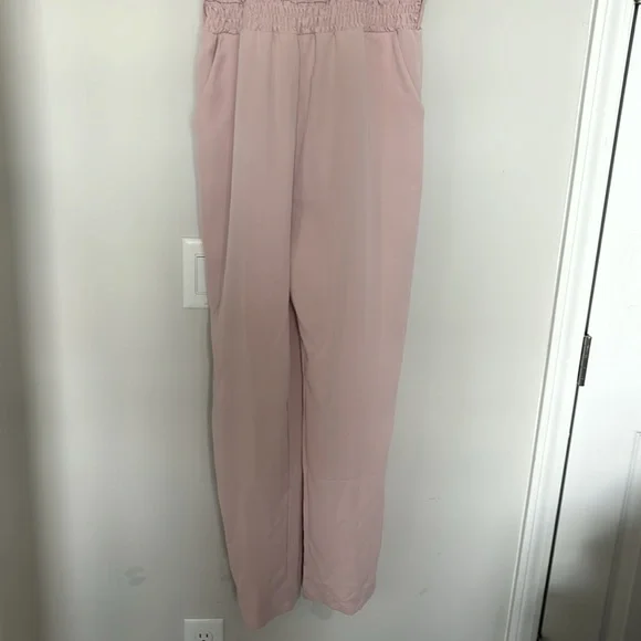 Women's Blush Pink Short-Sleeve Jumpsuit - Picture 3 of 10